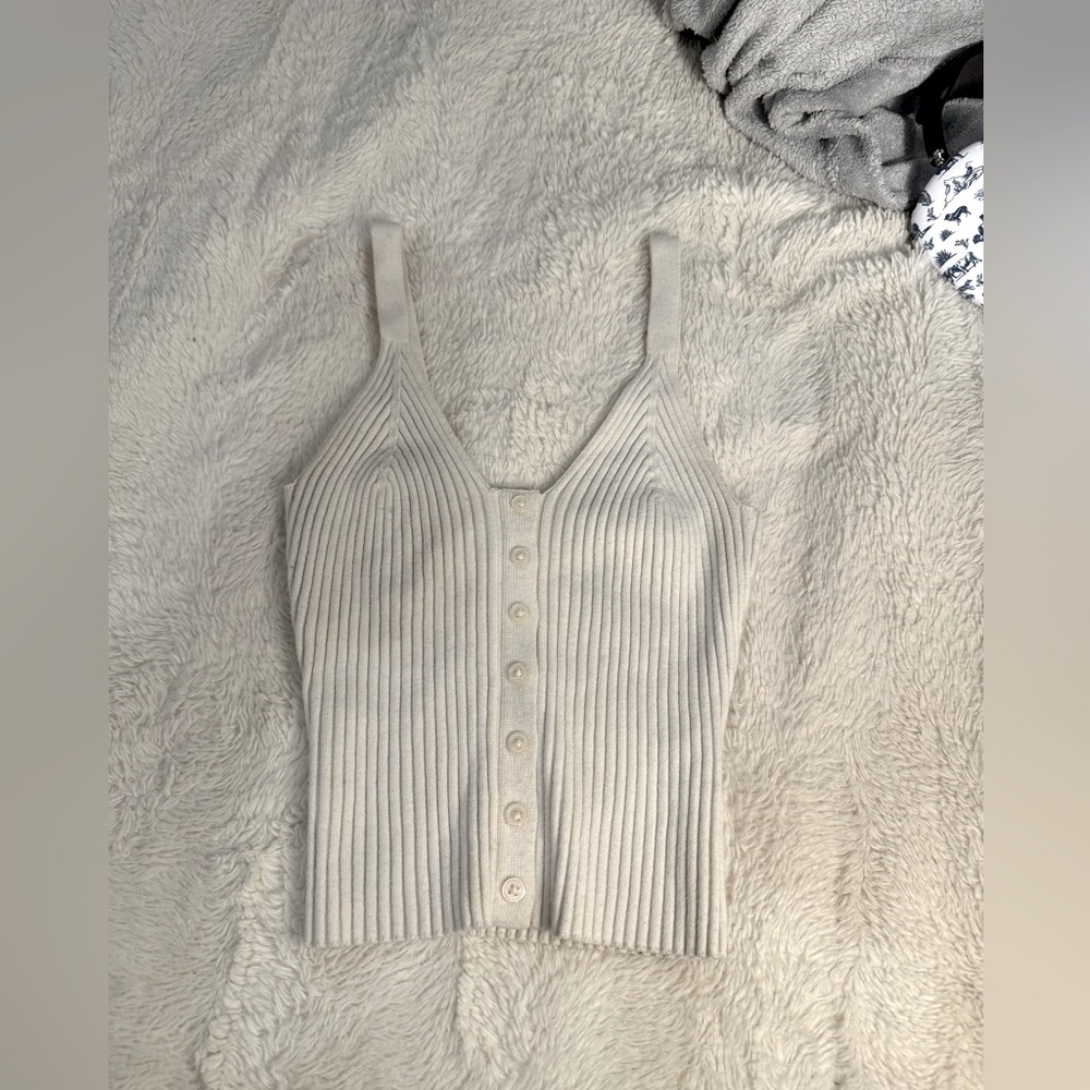 Aerie S white top